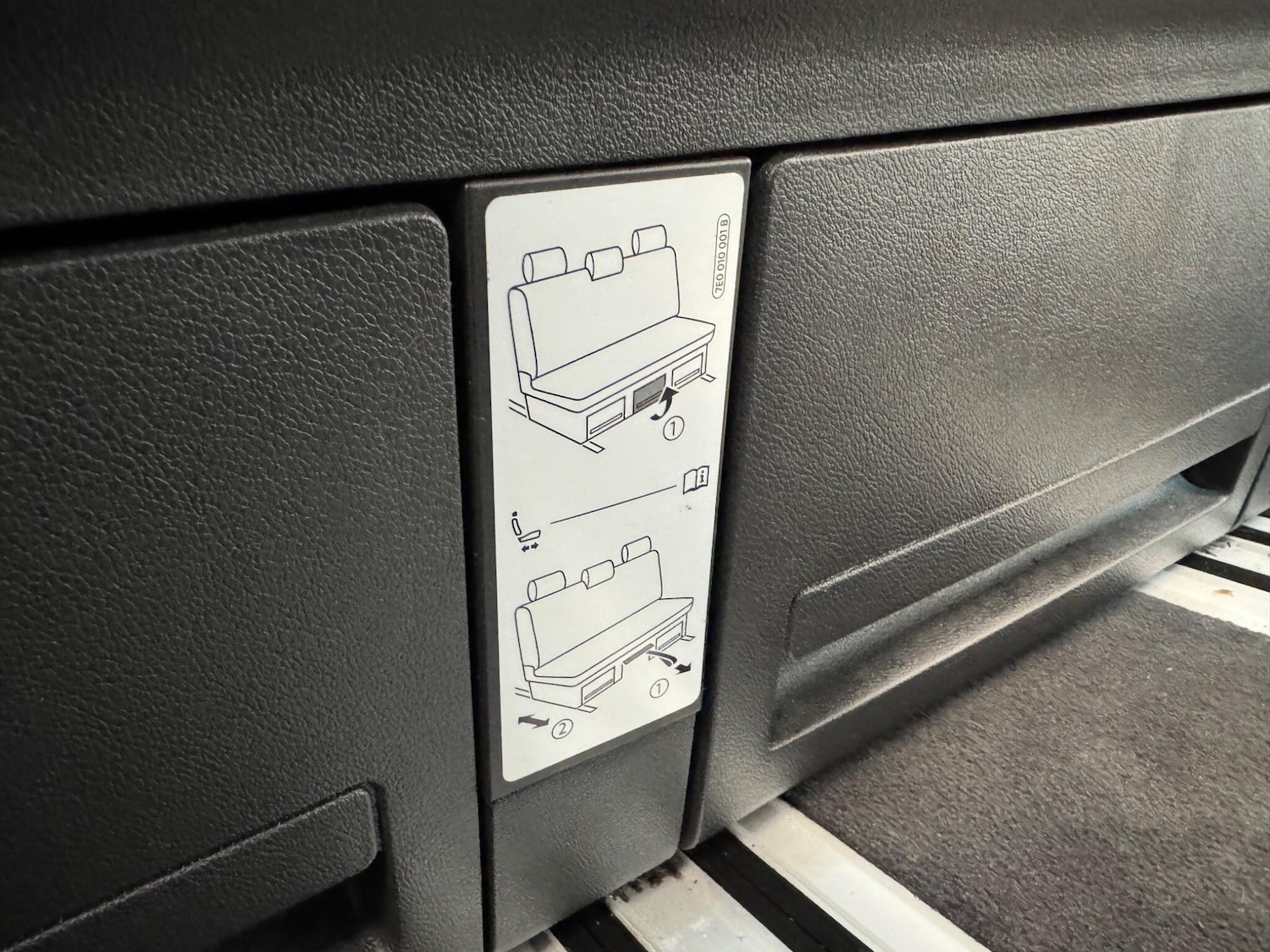 Used Volkswagen Caravelle 2016 for sale - 76592830: Photo 59