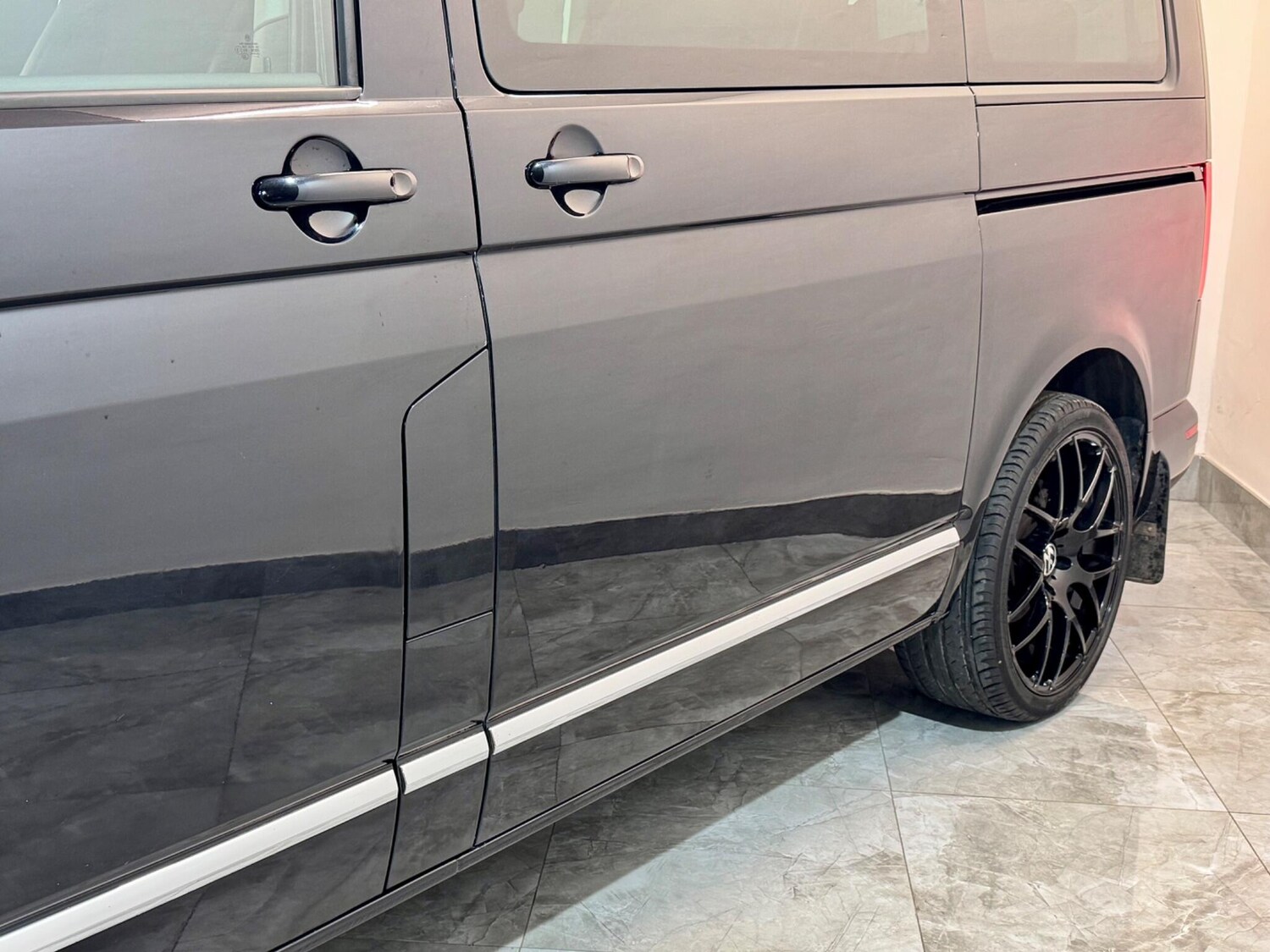 Used Volkswagen Caravelle 2016 for sale - 76592830: Photo 81