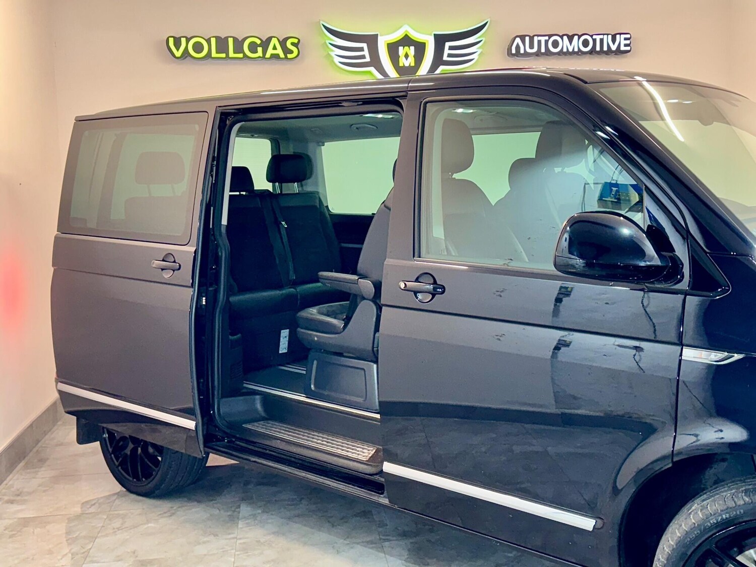 Used Volkswagen Caravelle 2016 for sale - 76592830: Photo 88