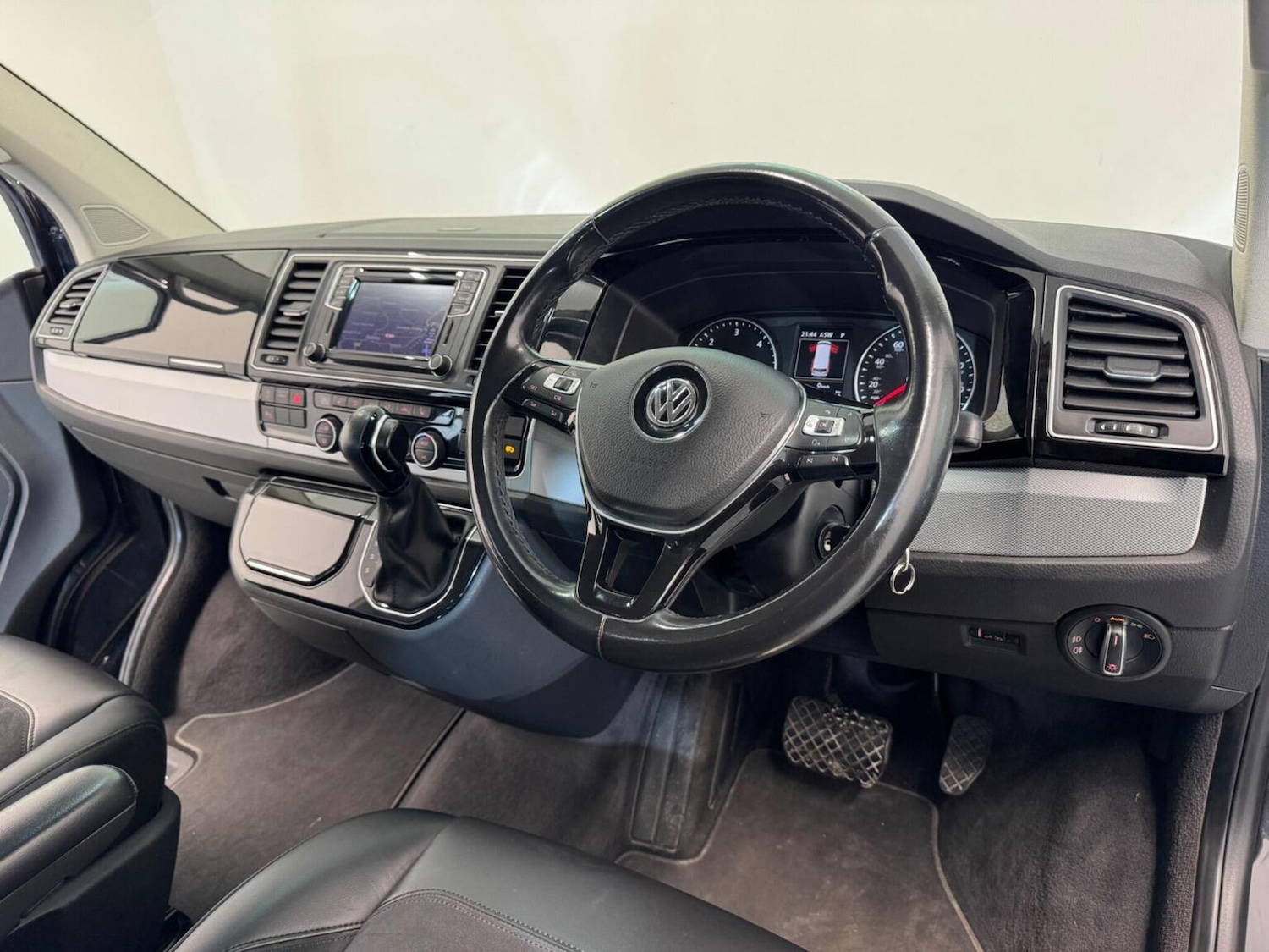 Used Volkswagen Caravelle 2016 for sale - 77063505: Photo 11