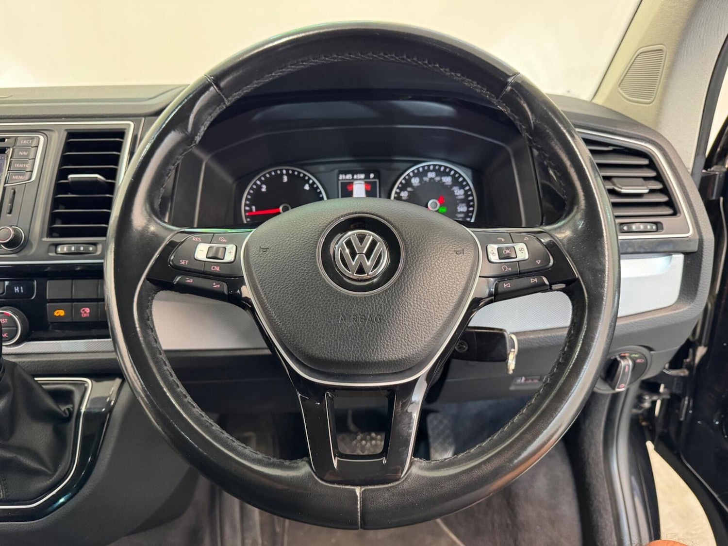 Used Volkswagen Caravelle 2016 for sale - 77063505: Photo 19