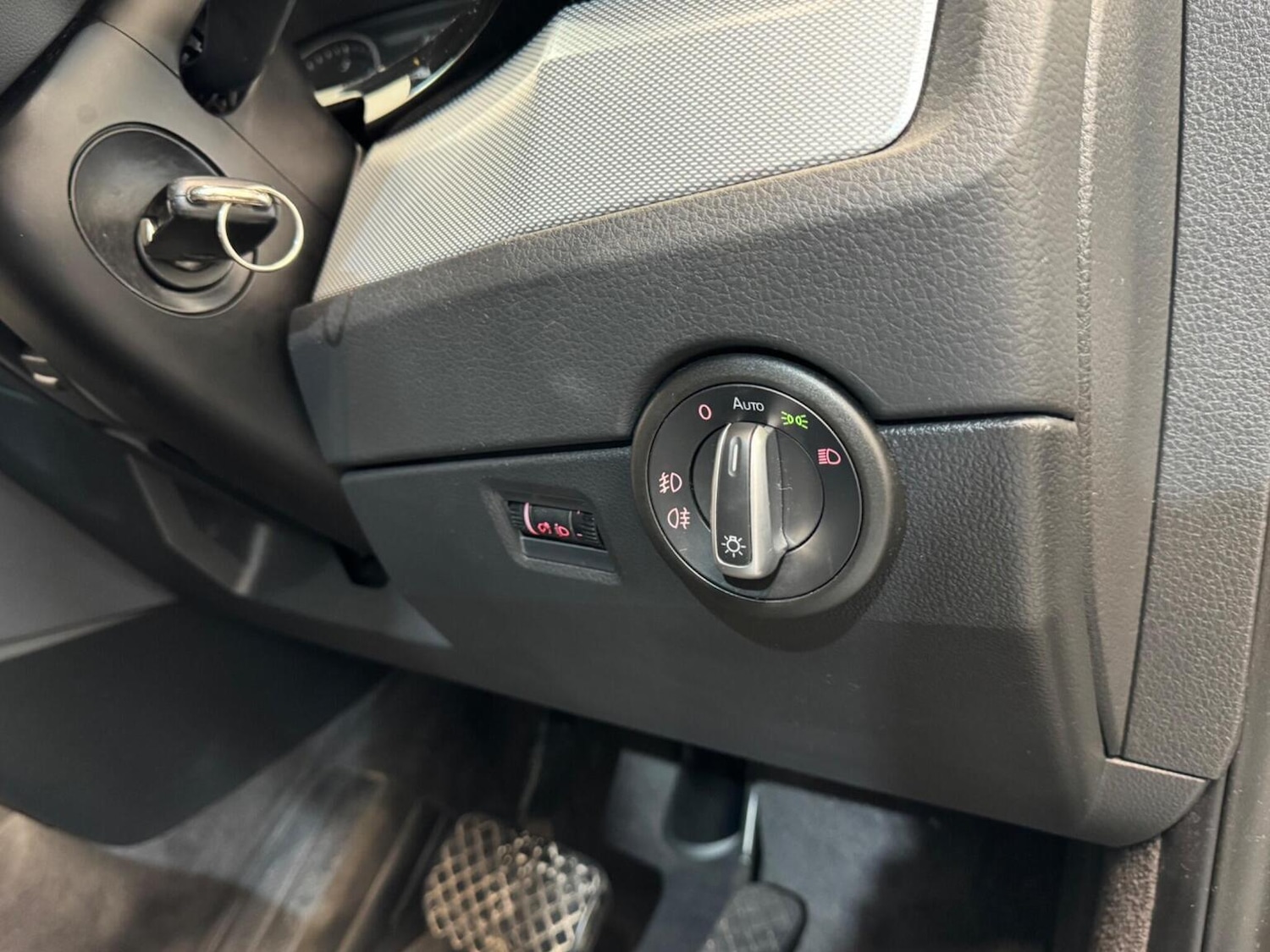 Used Volkswagen Caravelle 2016 for sale - 77063505: Photo 20