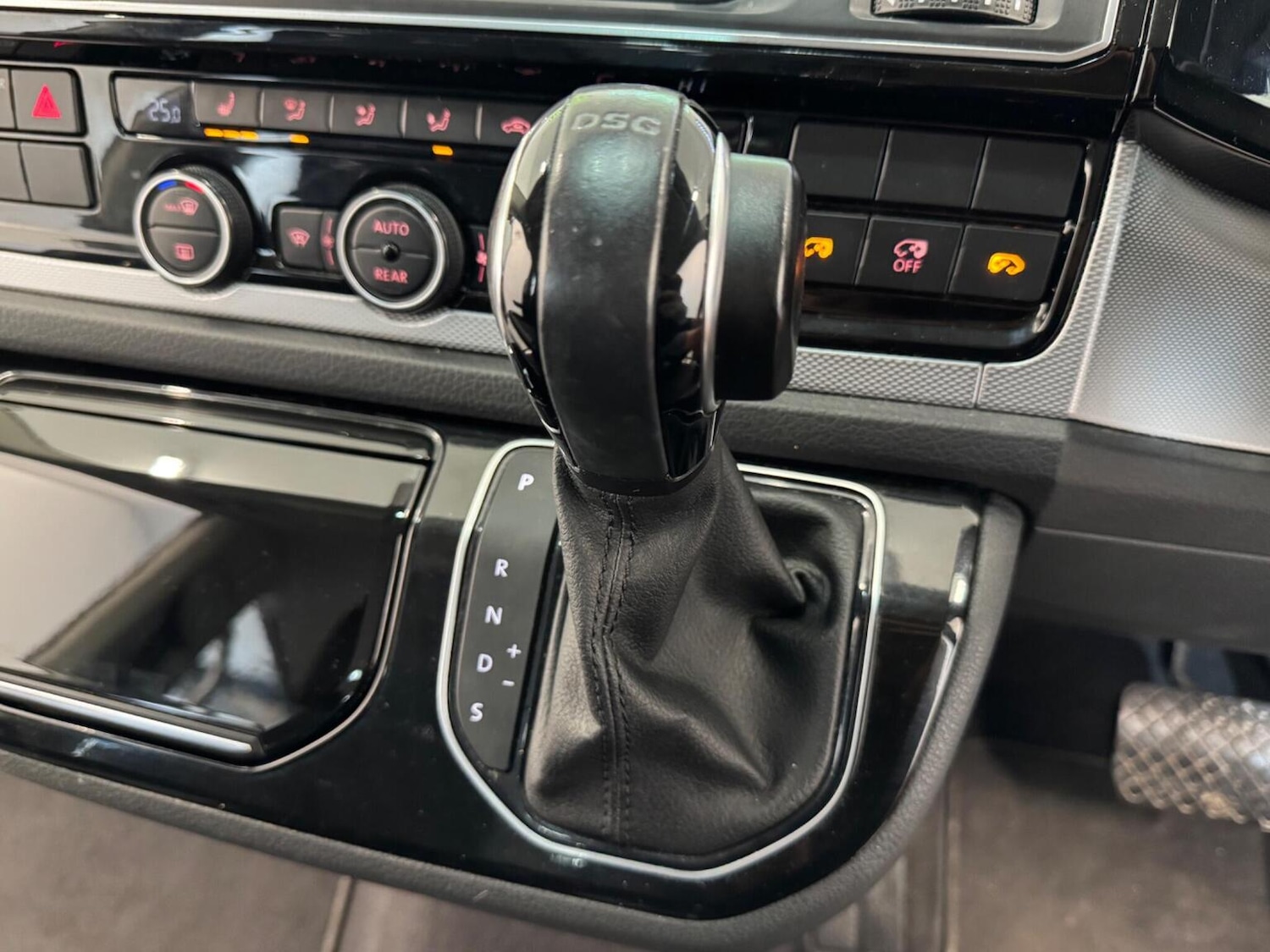 Used Volkswagen Caravelle 2016 for sale - 77063505: Photo 34