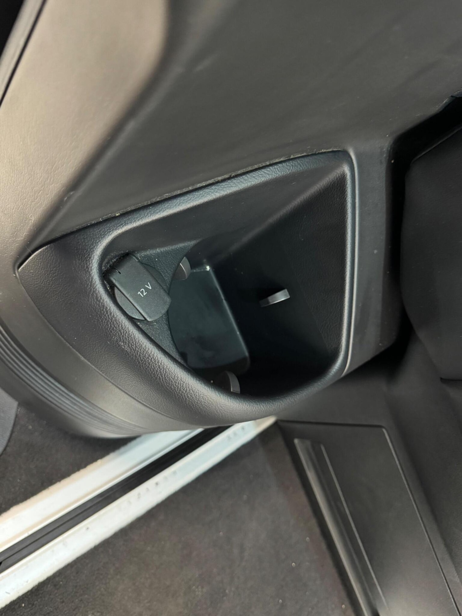 Used Volkswagen Caravelle 2016 for sale - 77063505: Photo 63