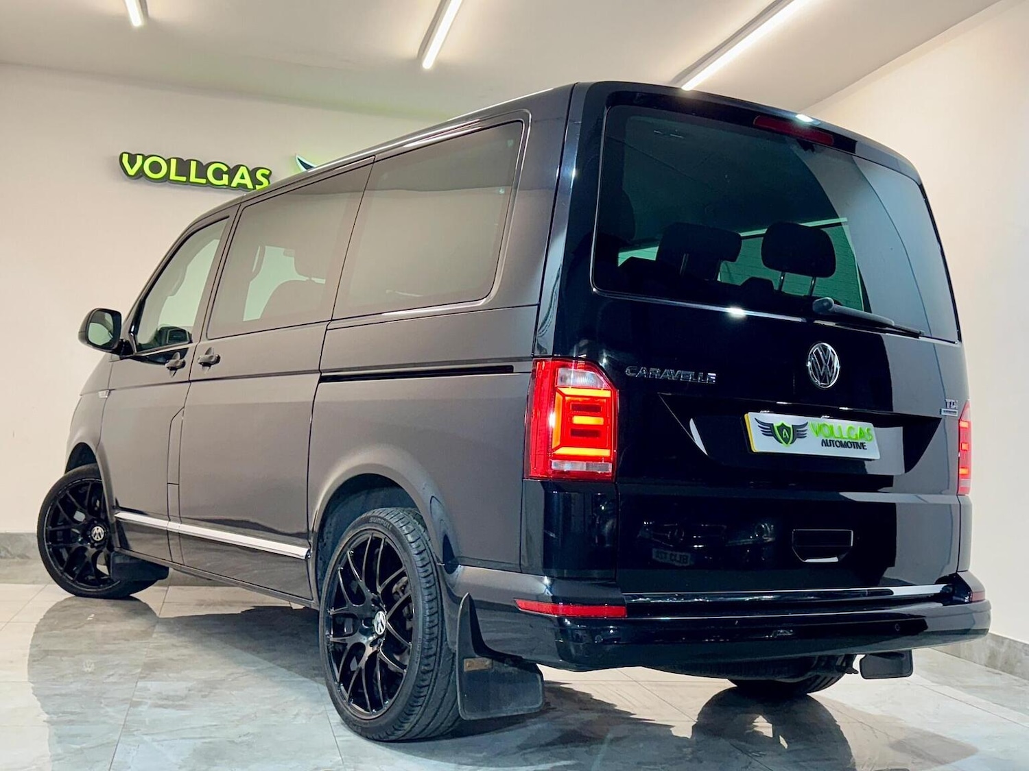 Used Volkswagen Caravelle 2016 for sale - 77063505: Photo 9