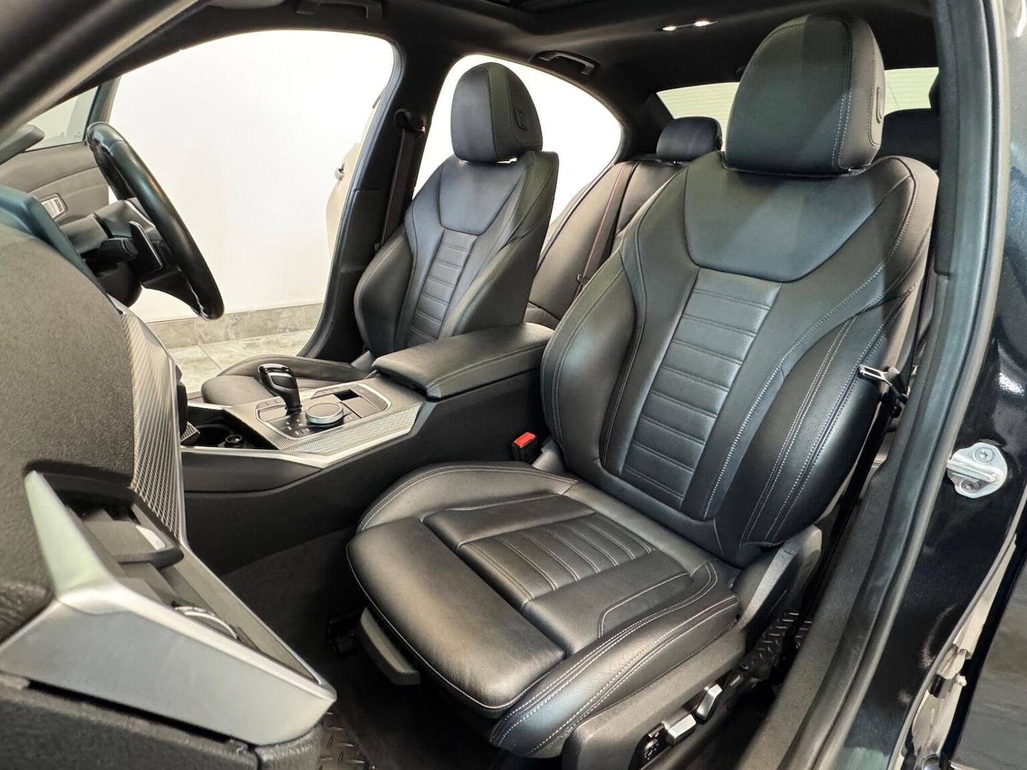 Used BMW 3 Series 2019 for sale - 77063504: Photo 24