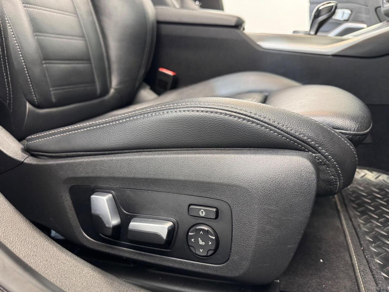 Used BMW 3 Series 2019 for sale - 77063504: Photo 31