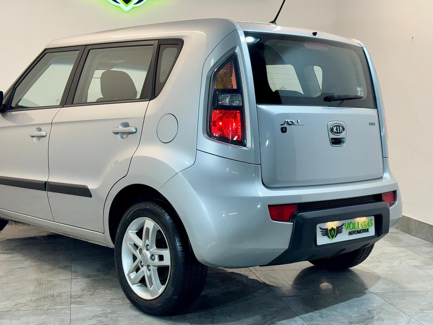 Used Kia Soul 2010 for sale - 77616345: Photo 16