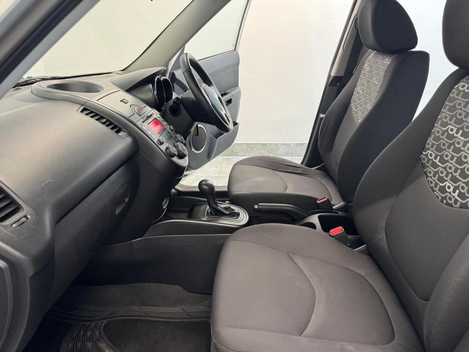 Used Kia Soul 2010 for sale - 77616345: Photo 37