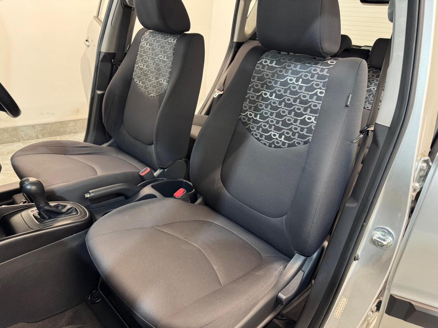 Used Kia Soul 2010 for sale - 77616345: Photo 40