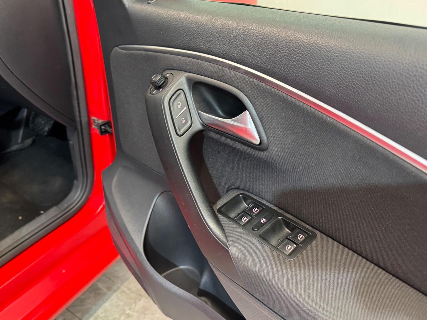 Used Volkswagen Polo 2015 for sale - 78162179: Photo 25