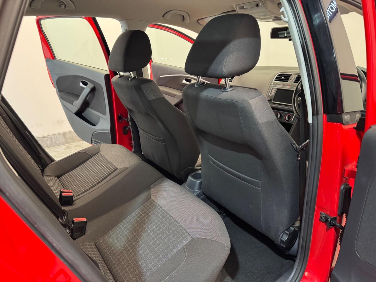 Used Volkswagen Polo 2015 for sale - 78162179: Photo 49