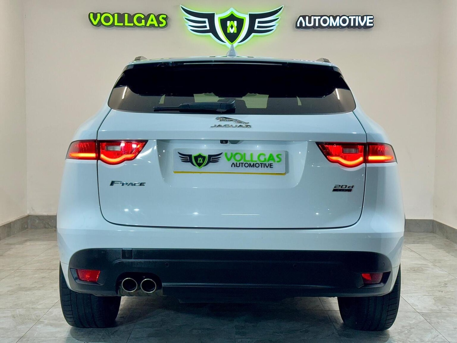 Used Jaguar F-Pace 2017 for sale - 77398391: Photo 17