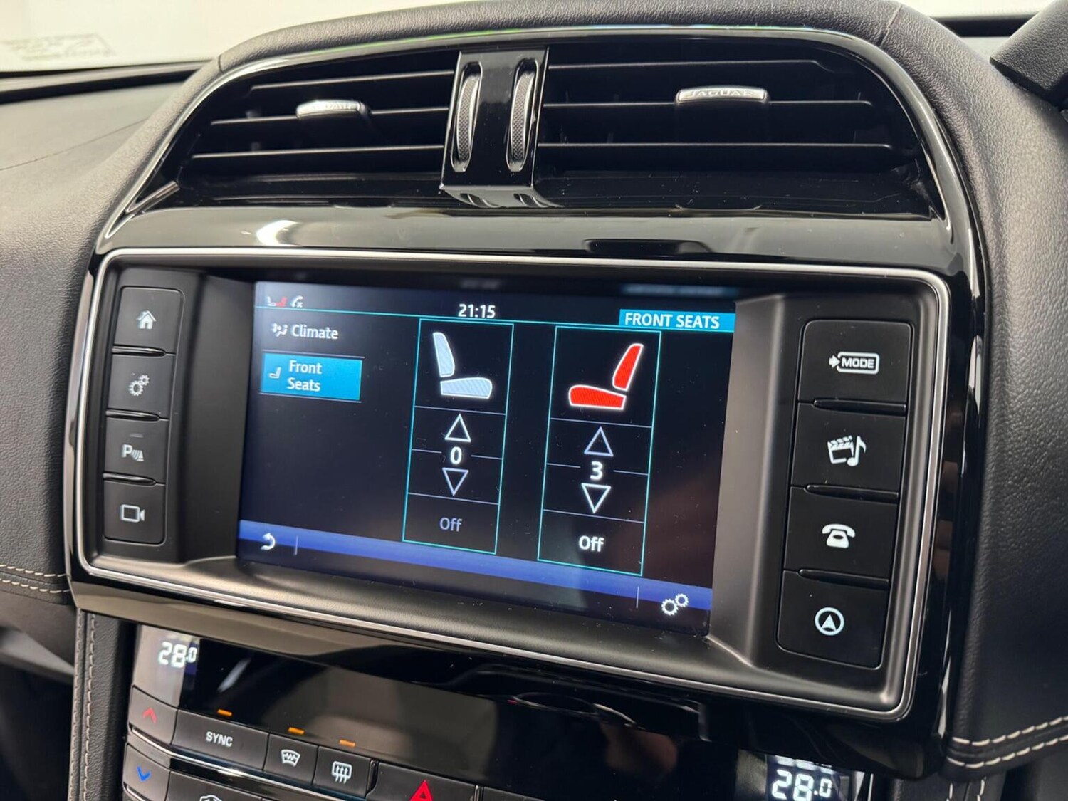 Used Jaguar F-Pace 2017 for sale - 77398391: Photo 34