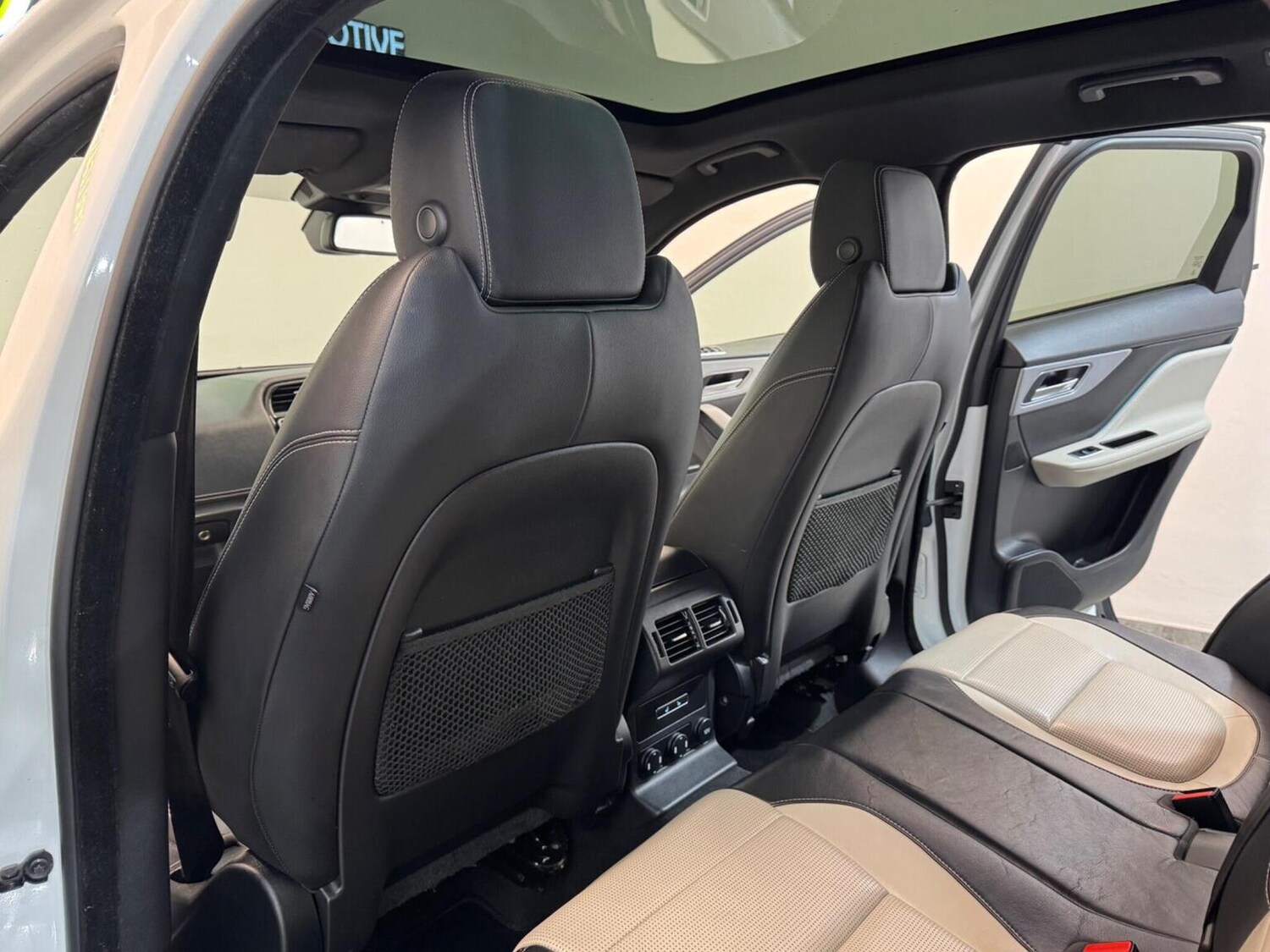 Used Jaguar F-Pace 2017 for sale - 77398391: Photo 54