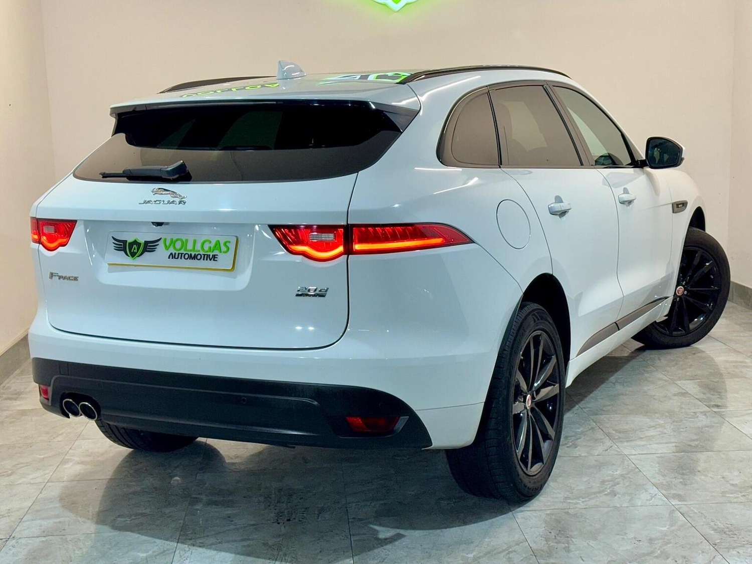 Used Jaguar F-Pace 2017 for sale - 77398391: Photo 78