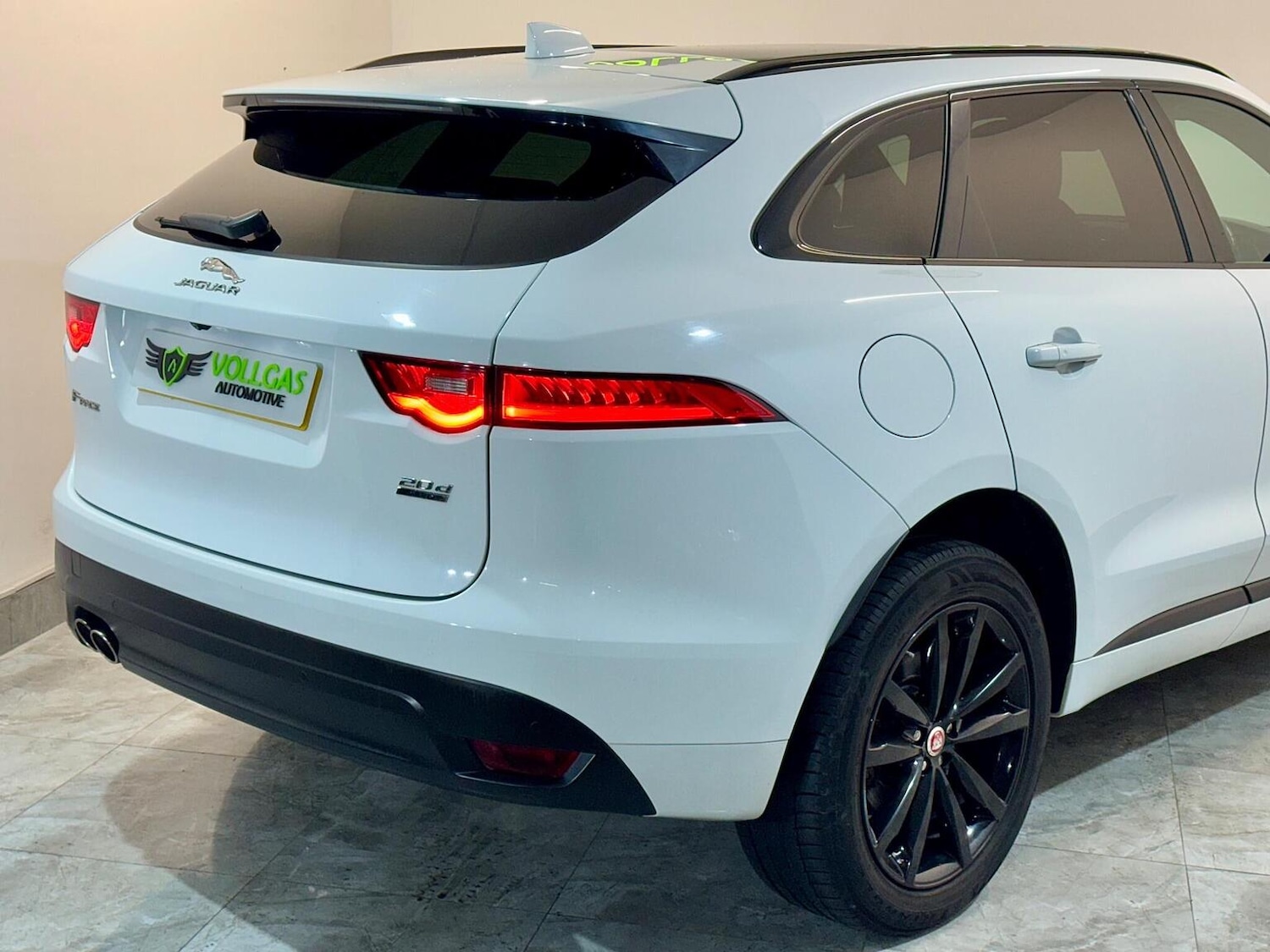 Used Jaguar F-Pace 2017 for sale - 77398391: Photo 85