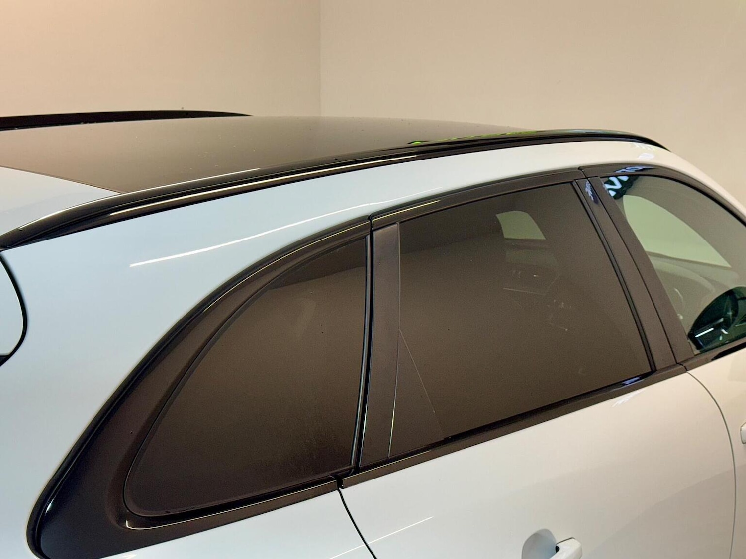 Used Jaguar F-Pace 2017 for sale - 77398391: Photo 88