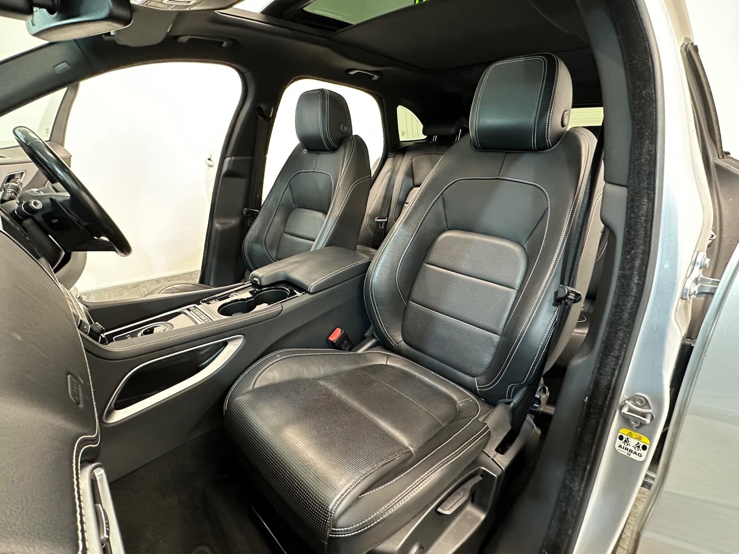 Used Jaguar F-Pace 2017 for sale - 76408463: Photo 21