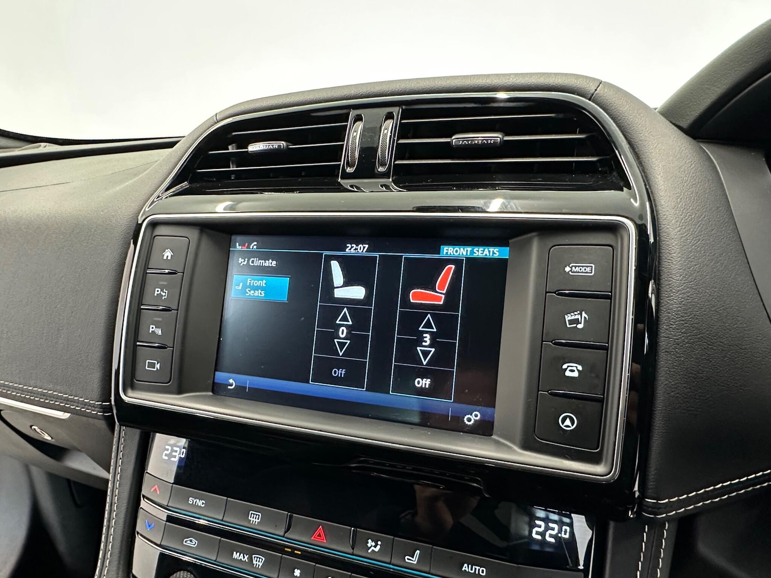 Used Jaguar F-Pace 2017 for sale - 76408463: Photo 36