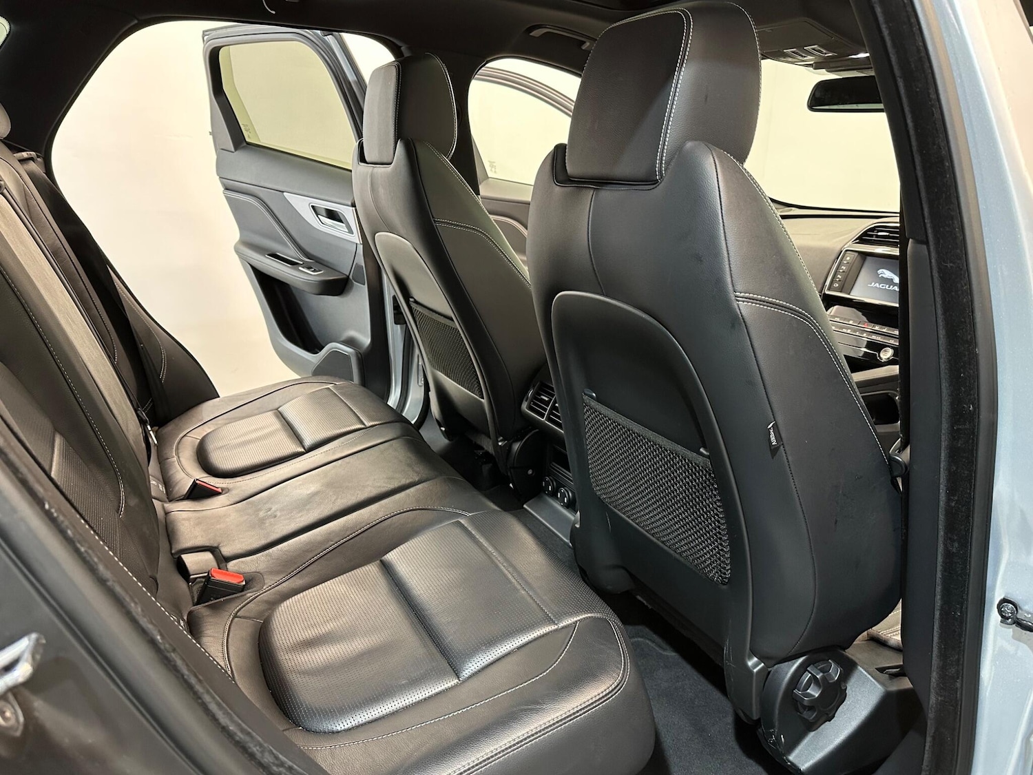 Used Jaguar F-Pace 2017 for sale - 76408463: Photo 48