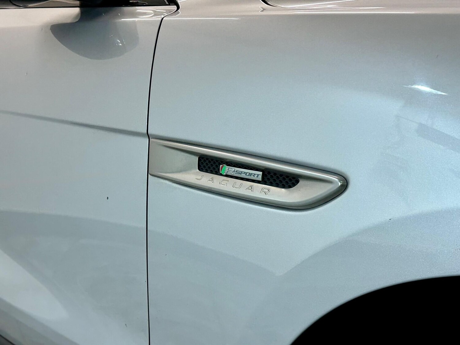 Used Jaguar F-Pace 2017 for sale - 76408463: Photo 60