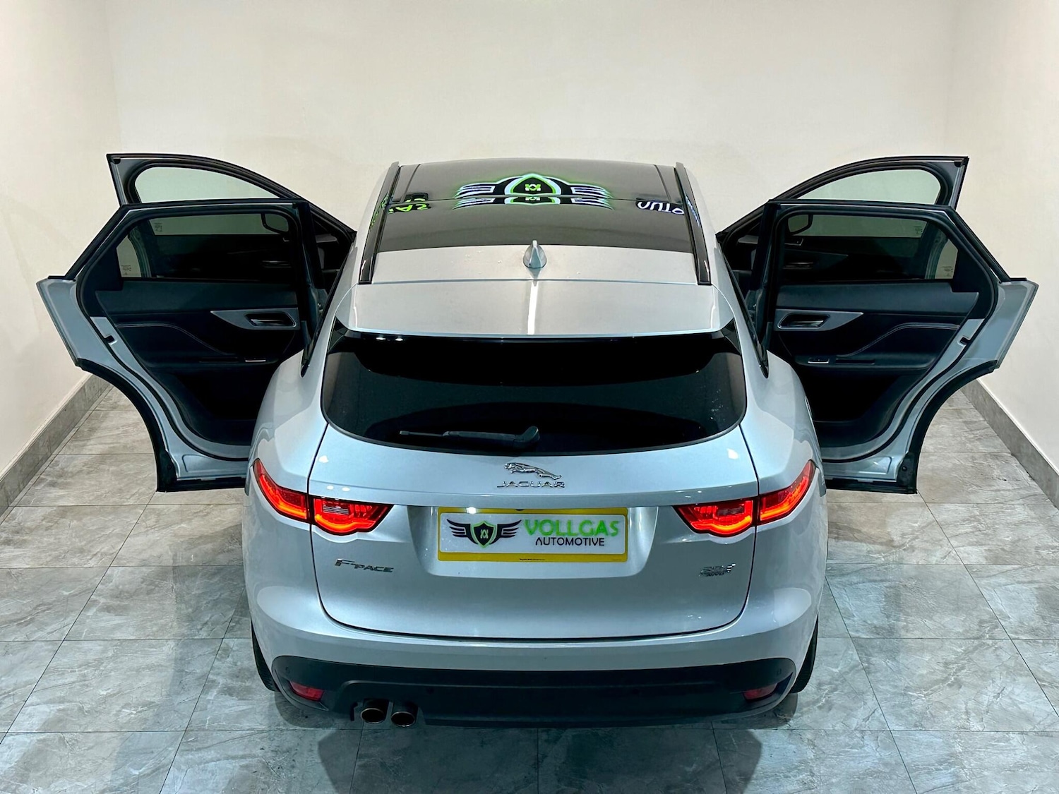 Used Jaguar F-Pace 2017 for sale - 76408463: Photo 61