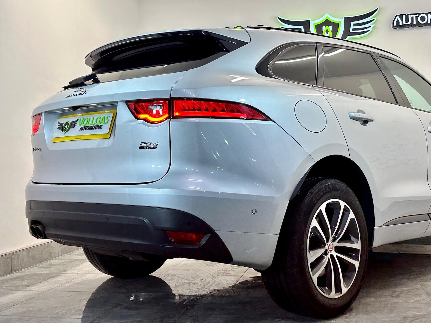 Used Jaguar F-Pace 2017 for sale - 76408463: Photo 64