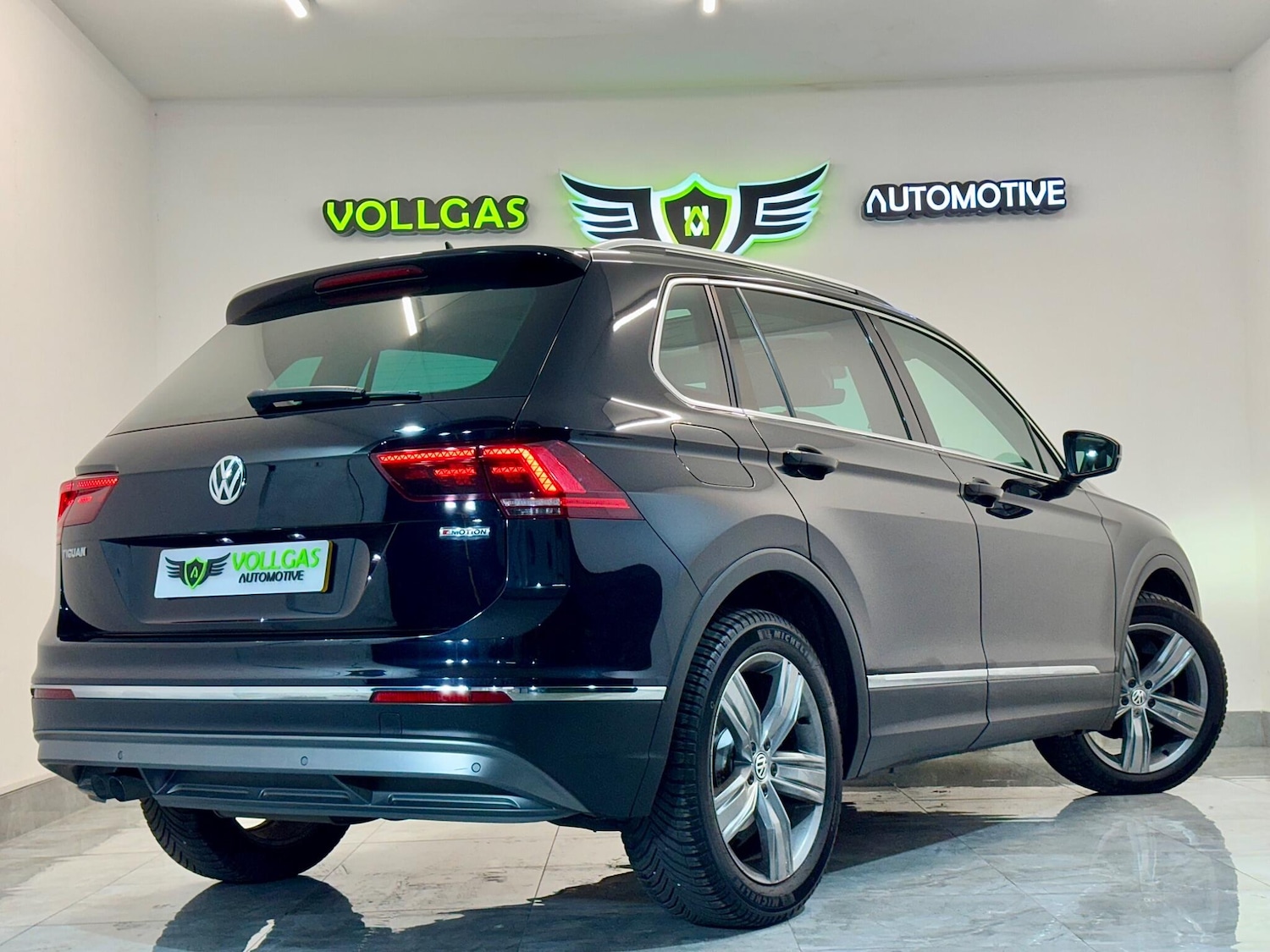 Used Volkswagen Tiguan for sale - 76727472: Photo 10