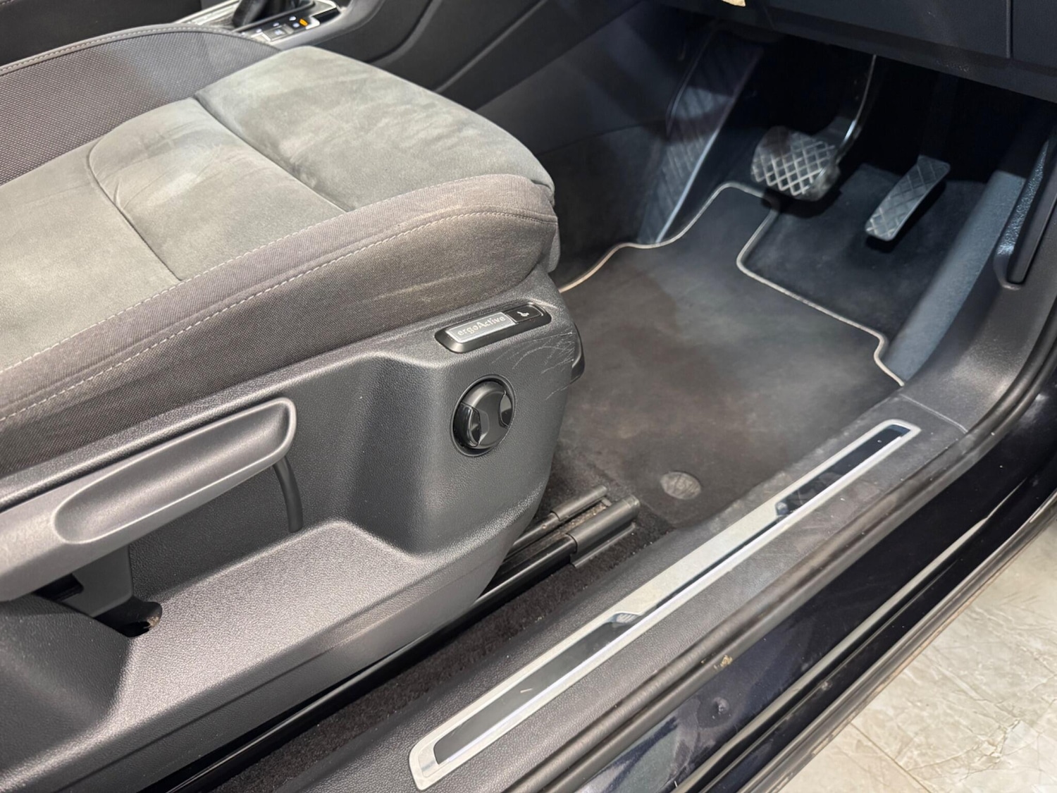 Used Volkswagen Tiguan for sale - 76727472: Photo 29