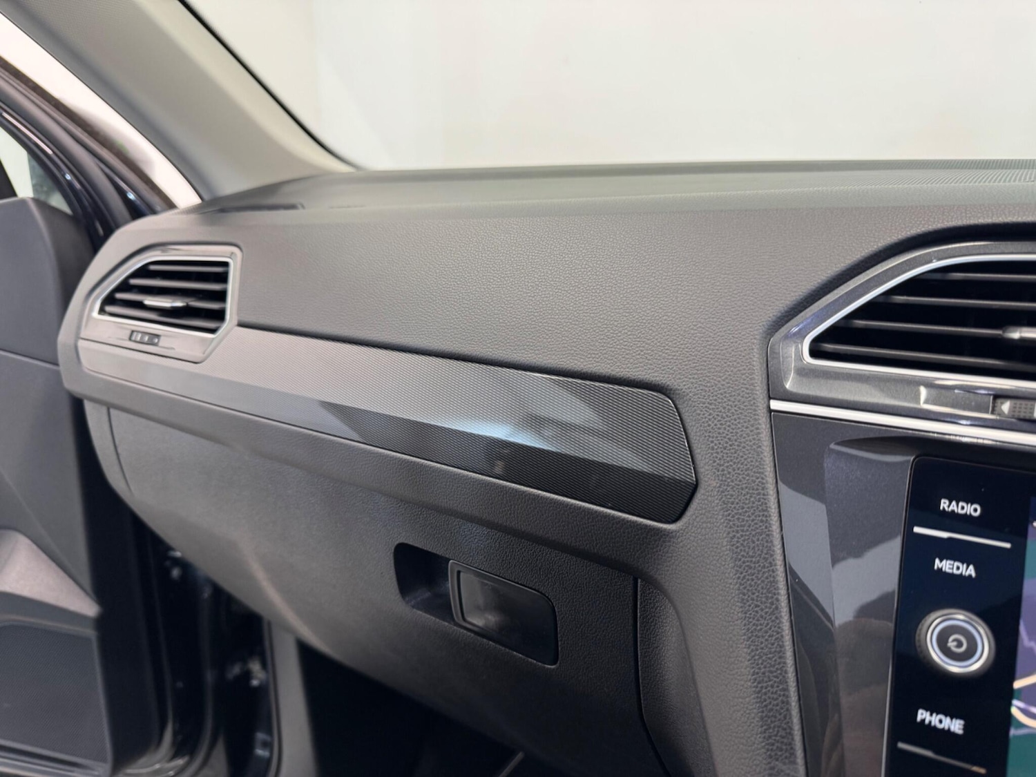 Used Volkswagen Tiguan for sale - 76727472: Photo 32