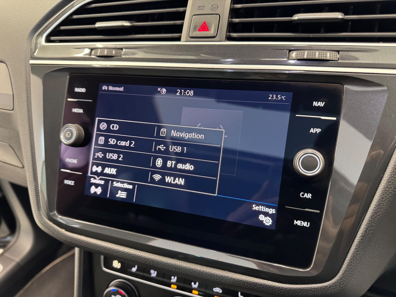 Used Volkswagen Tiguan for sale - 76727472: Photo 37