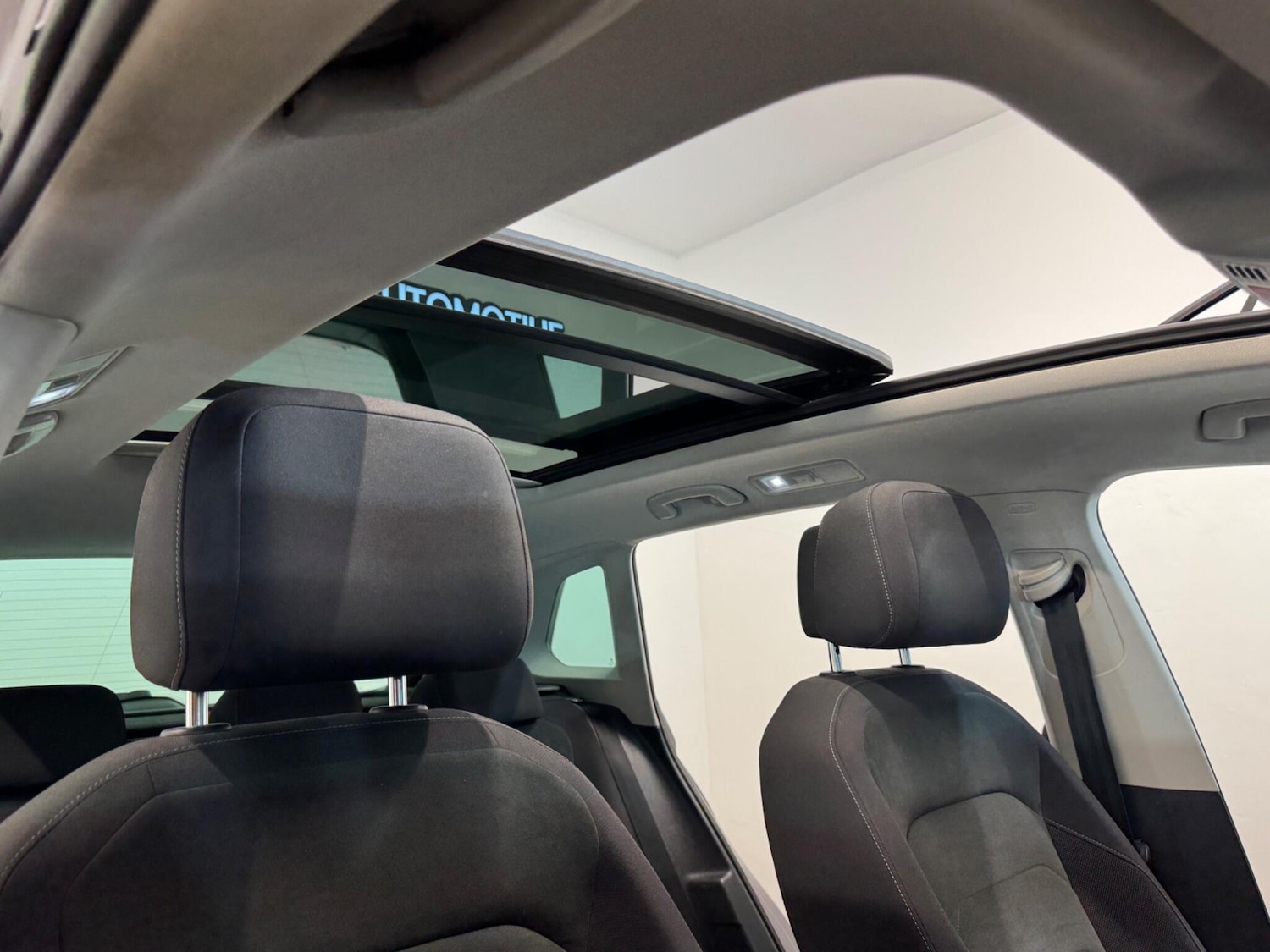 Used Volkswagen Tiguan for sale - 76727472: Photo 41