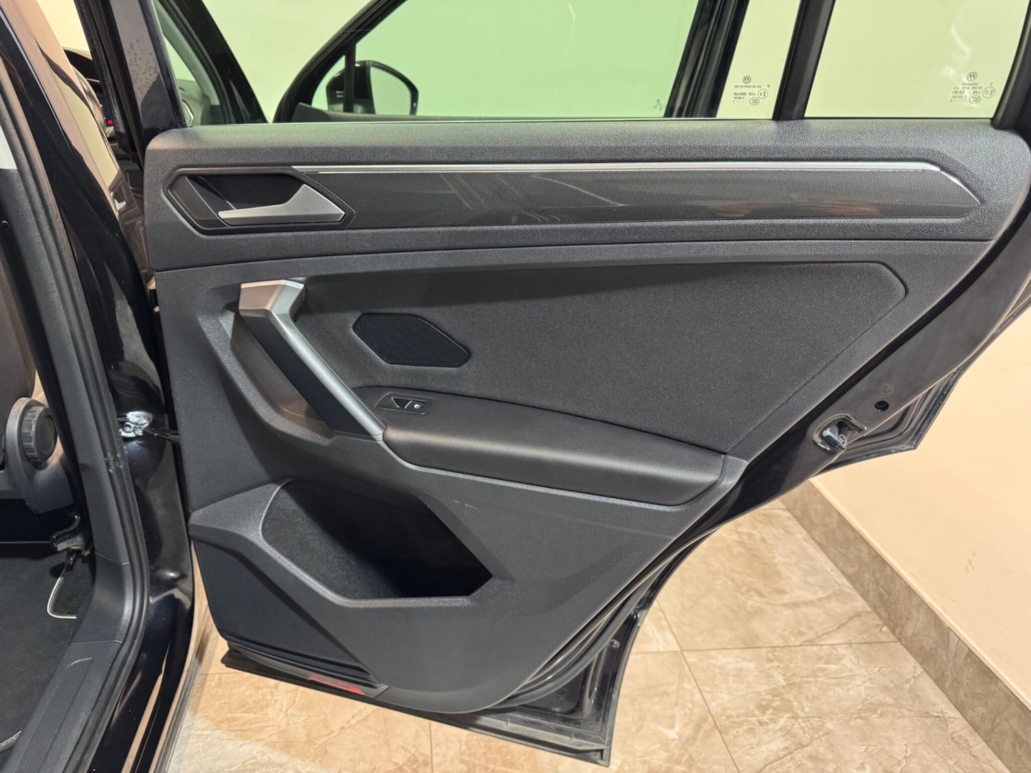 Used Volkswagen Tiguan for sale - 76727472: Photo 67