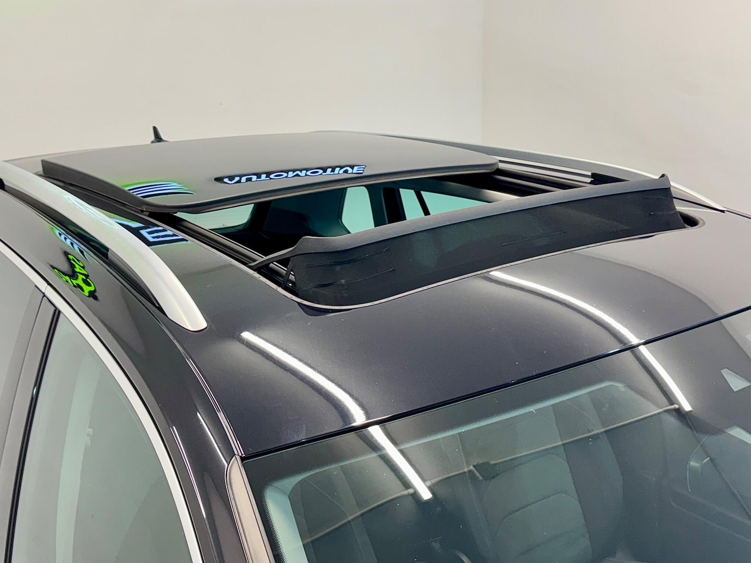 Used Volkswagen Tiguan for sale - 76727472: Photo 75