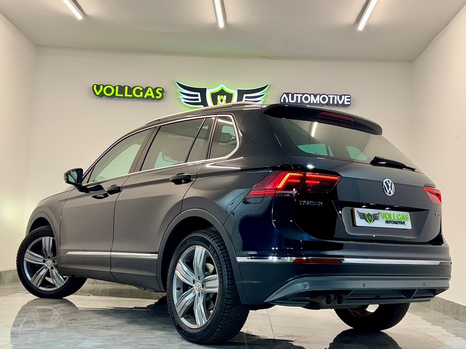 Used Volkswagen Tiguan for sale - 76727472: Photo 9