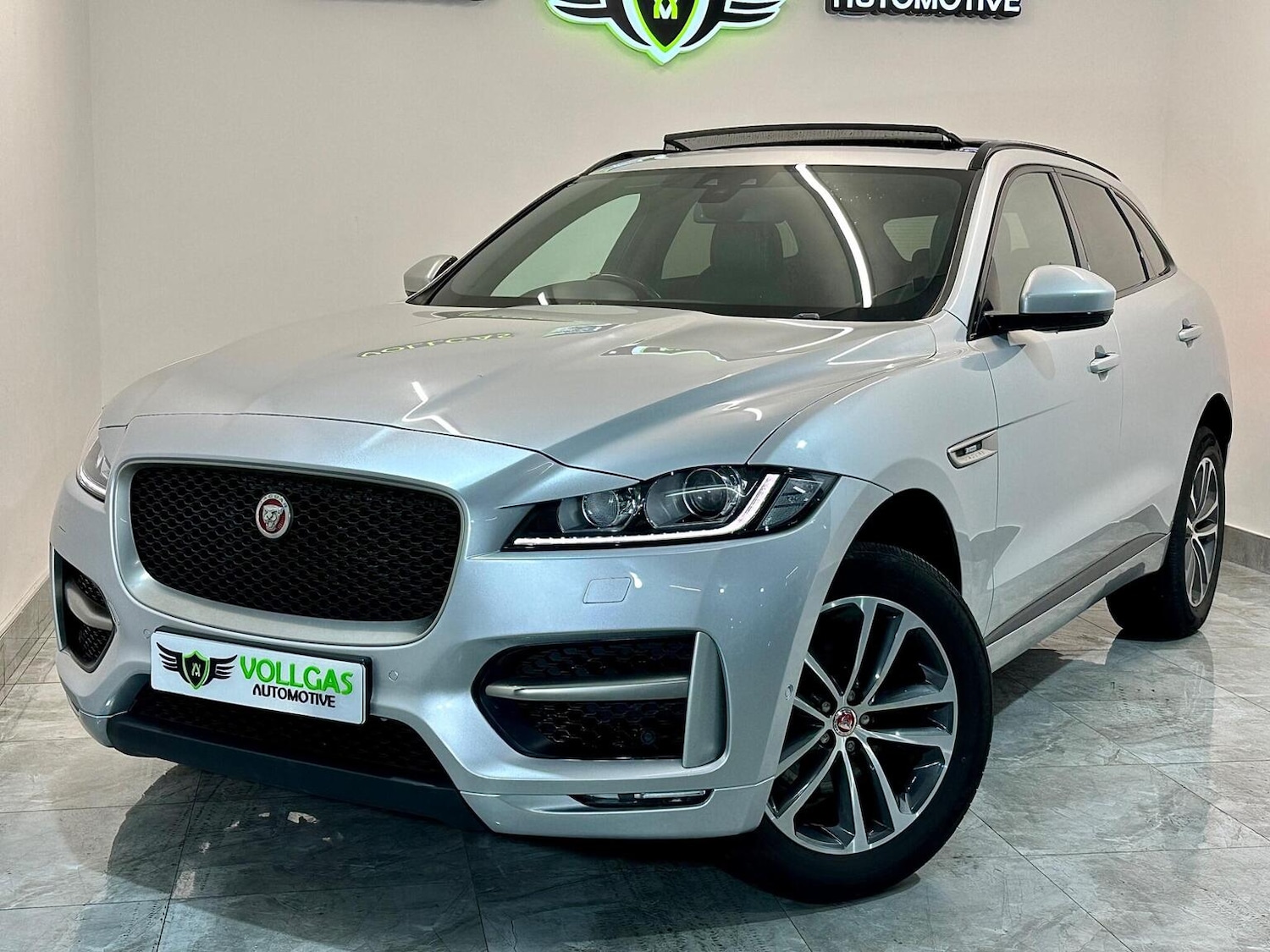 Used Jaguar F-Pace 2017 for sale - 77063502: Photo 15