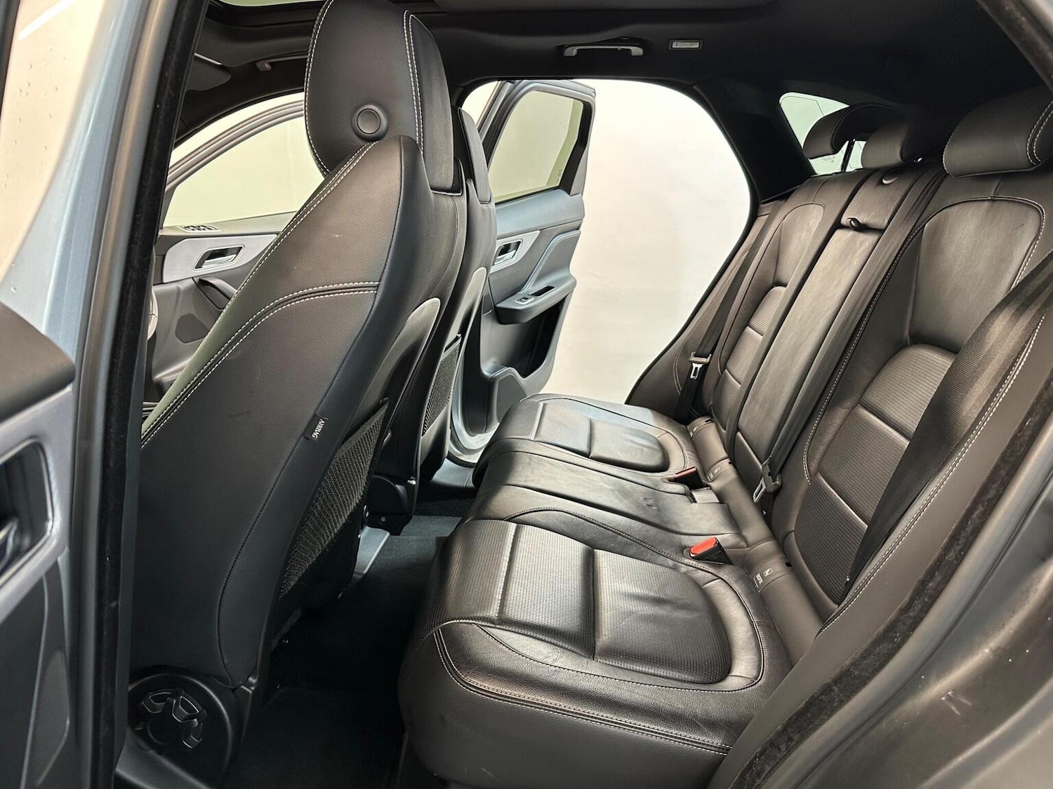 Used Jaguar F-Pace 2017 for sale - 77063502: Photo 41