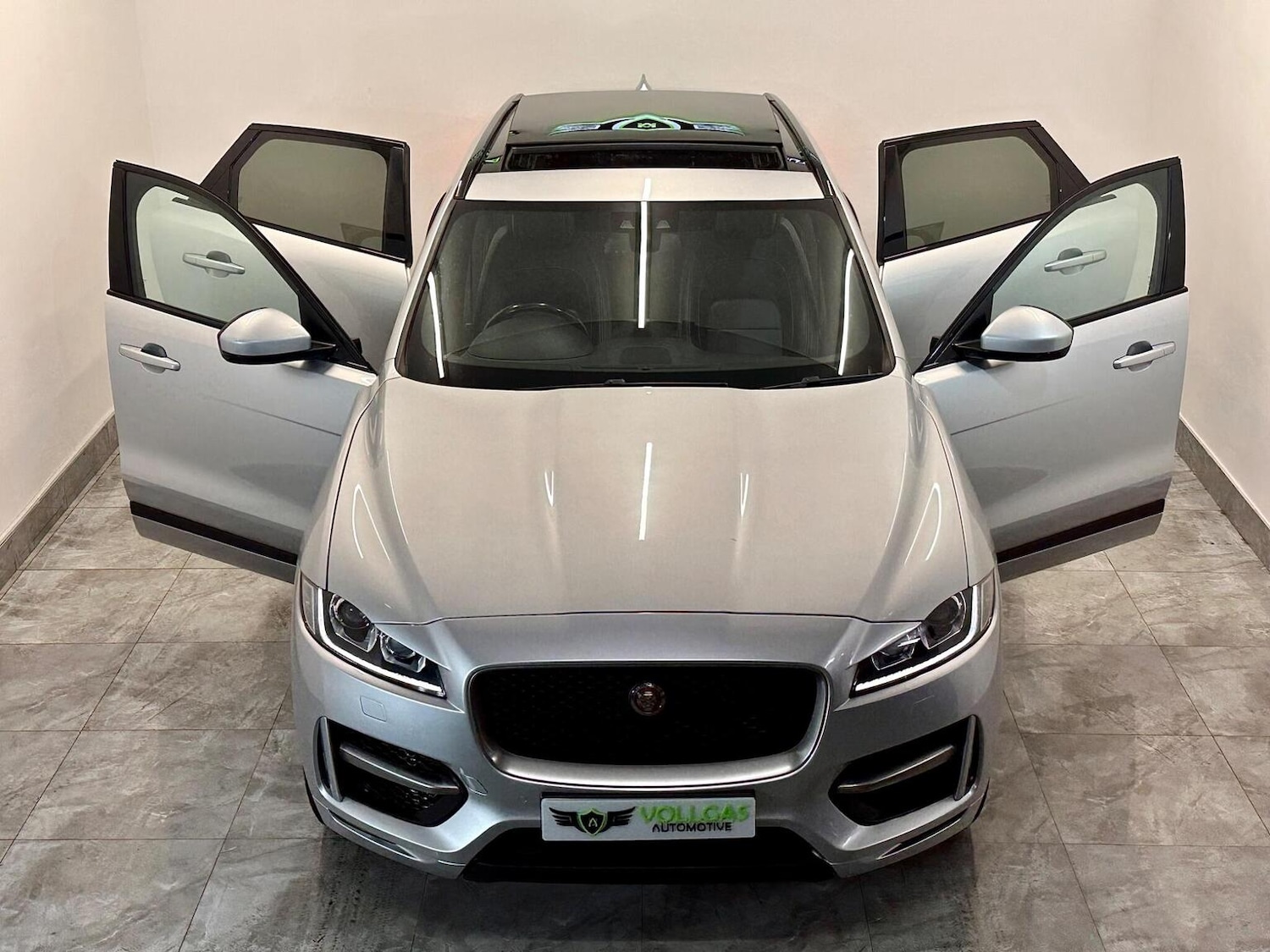 Used Jaguar F-Pace 2017 for sale - 77063502: Photo 52