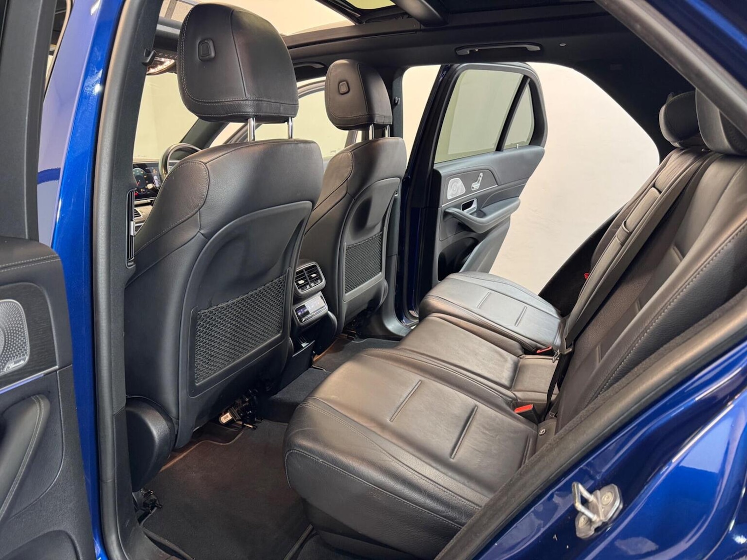 Used Mercedes-Benz GLE 2019 for sale - 77931248: Photo 57