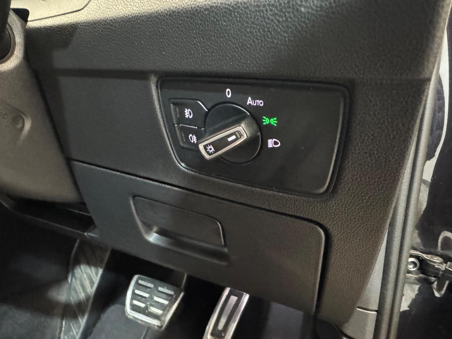 Used Volkswagen Passat 2017 for sale - 77063499: Photo 14