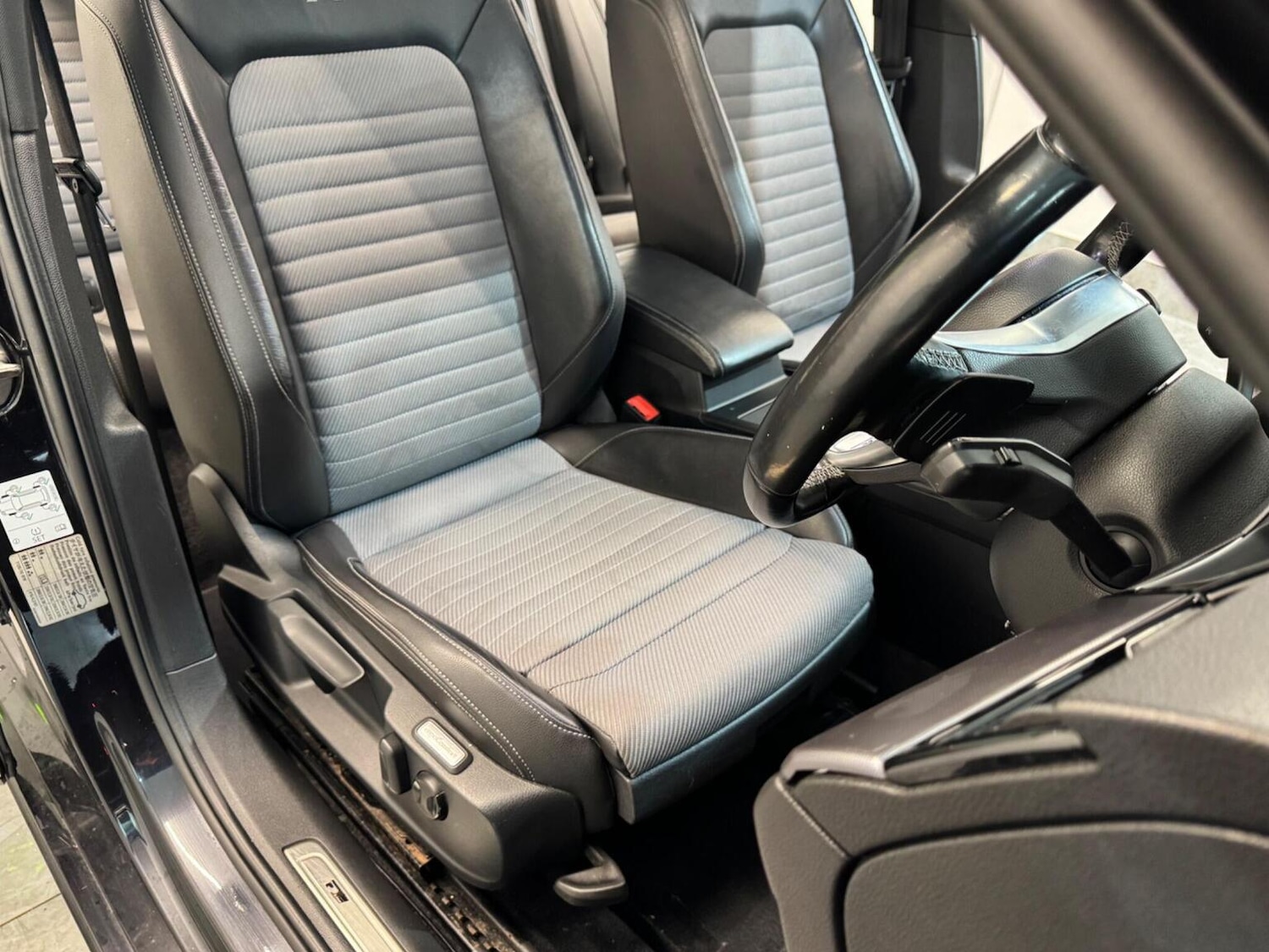 Used Volkswagen Passat 2017 for sale - 77063499: Photo 15