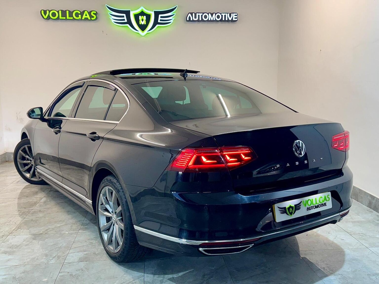 Used Volkswagen Passat 2017 for sale - 77063499: Photo 4