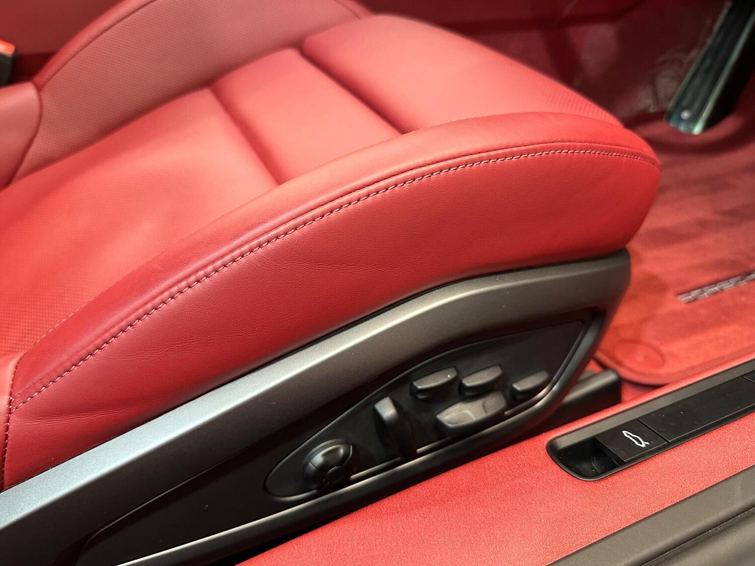 Used Porsche 911 2023 for sale - 77707257: Photo 32