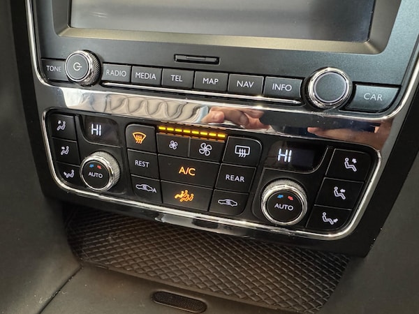 Used Bentley Continental 2015 for sale - 76152633: Photo 38