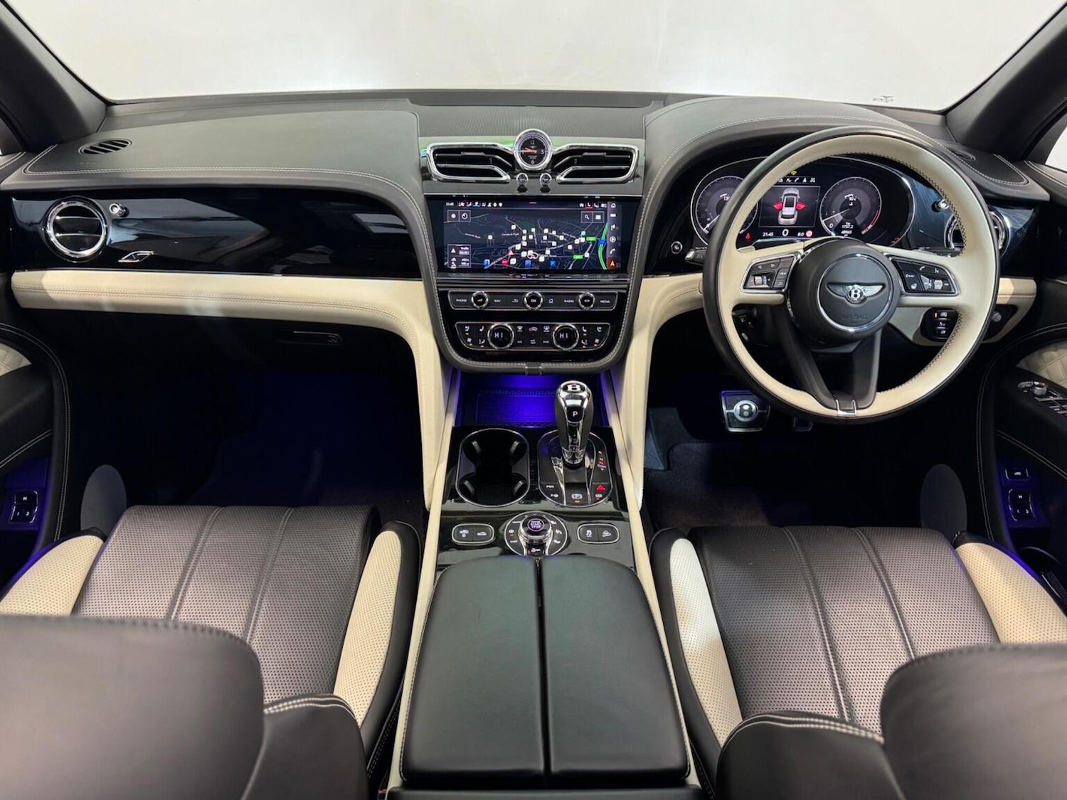 Used Bentley Bentayga 2021 for sale - 77759026: Photo 11