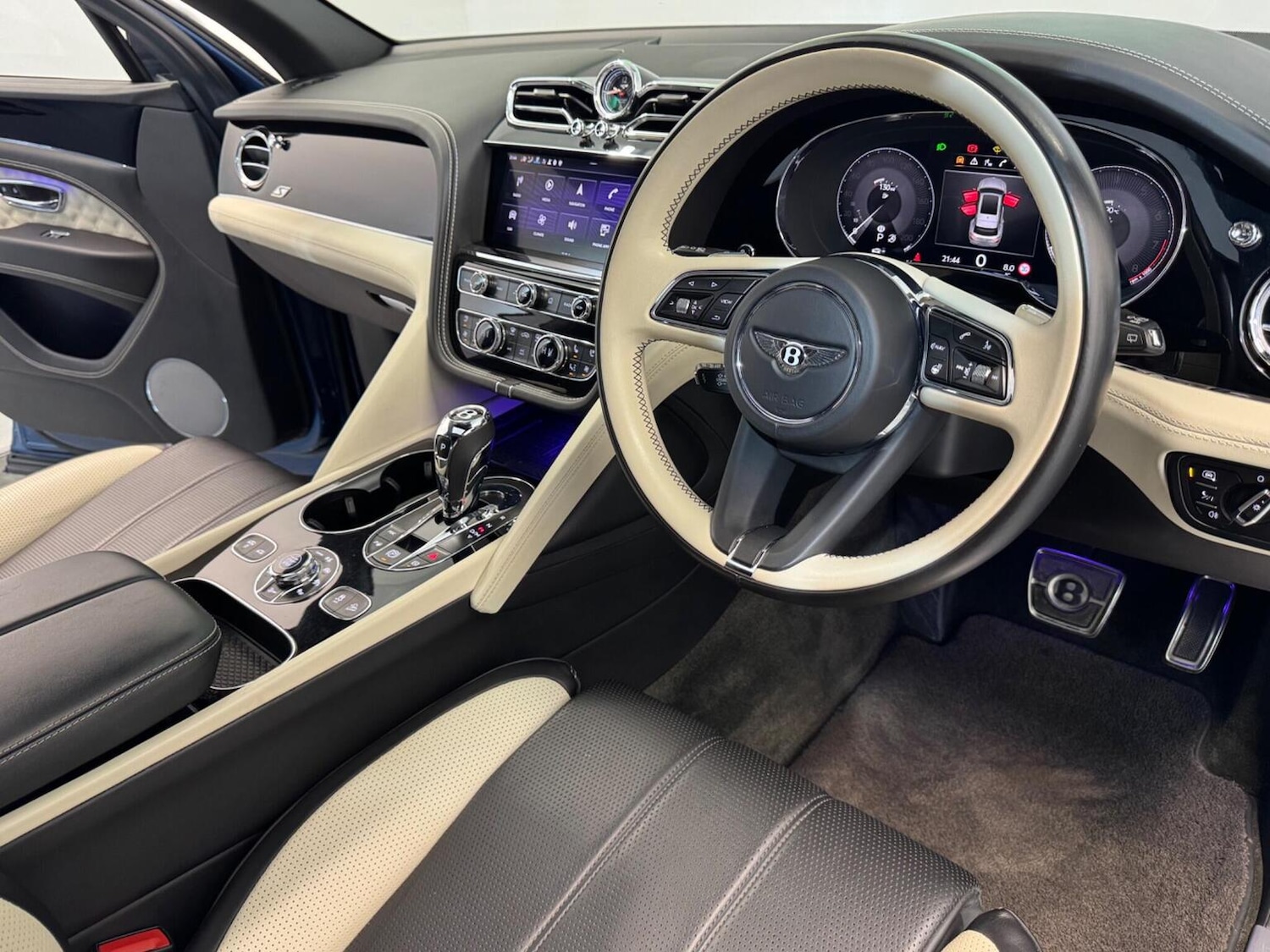 Used Bentley Bentayga 2021 for sale - 77759026: Photo 19