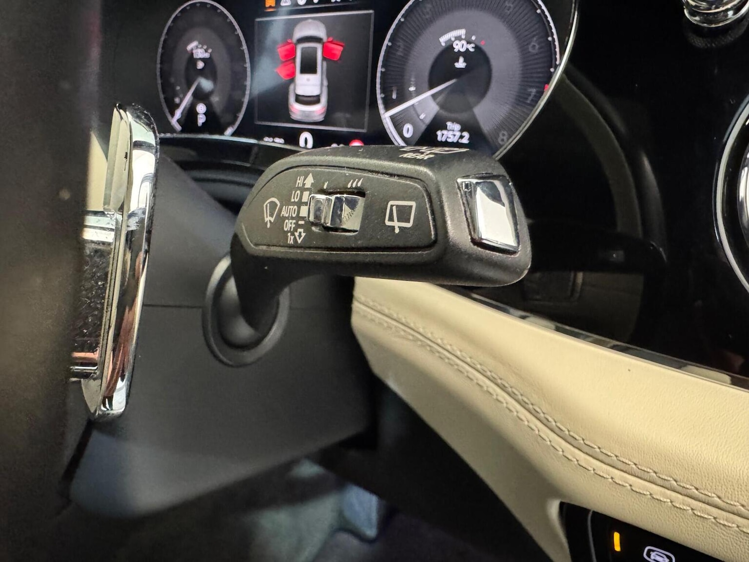 Used Bentley Bentayga 2021 for sale - 77759026: Photo 23