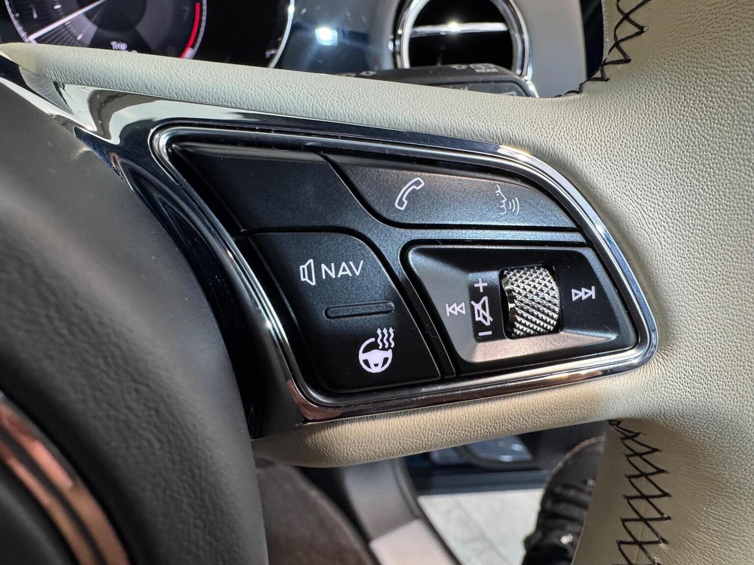 Used Bentley Bentayga 2021 for sale - 77759026: Photo 28