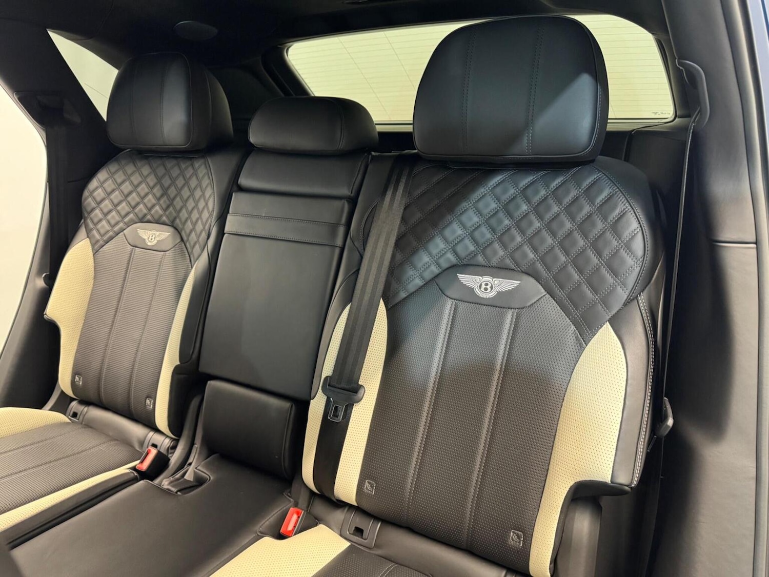 Used Bentley Bentayga 2021 for sale - 77759026: Photo 66